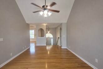 3102 Holly Point in Clarksville, TN - Building Photo - Building Photo