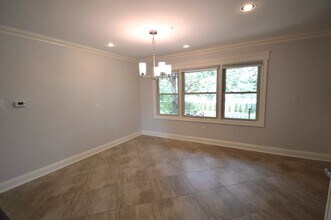 23W050 Hackberry Dr in Glen Ellyn, IL - Building Photo - Building Photo