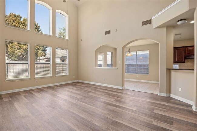 10112 Channel Island Dr in Austin, TX - Building Photo - Building Photo
