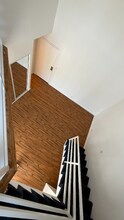 7044 Hawthorn Ave in Los Angeles, CA - Building Photo - Building Photo