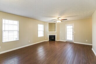 465 Cathedral Dr, Unit 2 in Mcdonough, GA - Building Photo - Building Photo