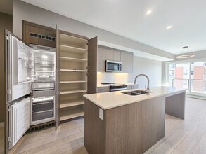 310-315 15 Ave SW in Calgary, AB - Building Photo - Building Photo