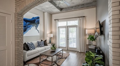 Tate Tanglewood in Houston, TX - Foto de edificio - Building Photo