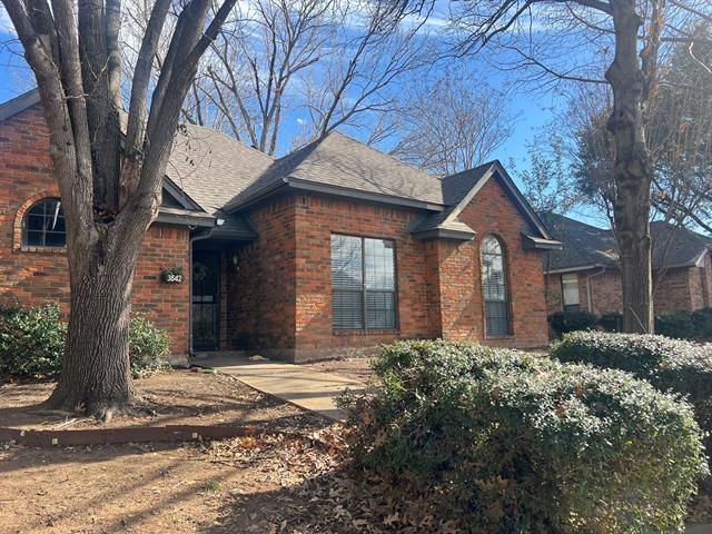 property at 3642 Foxboro Ln