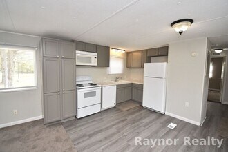 2011 Hidden Valley Dr in Clayton, NC - Building Photo - Building Photo