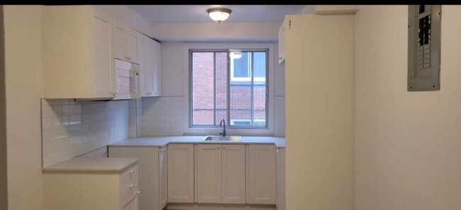 property at 4634 Dupuis Av
