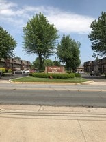 Carriage Hill West Apartments