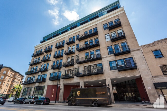 property at 1645 W Ogden Ave