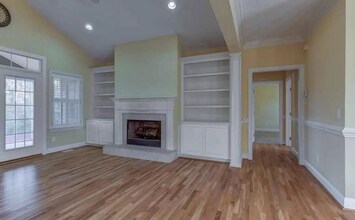 7107 Long Boat Cir in Wilmington, NC - Building Photo - Building Photo