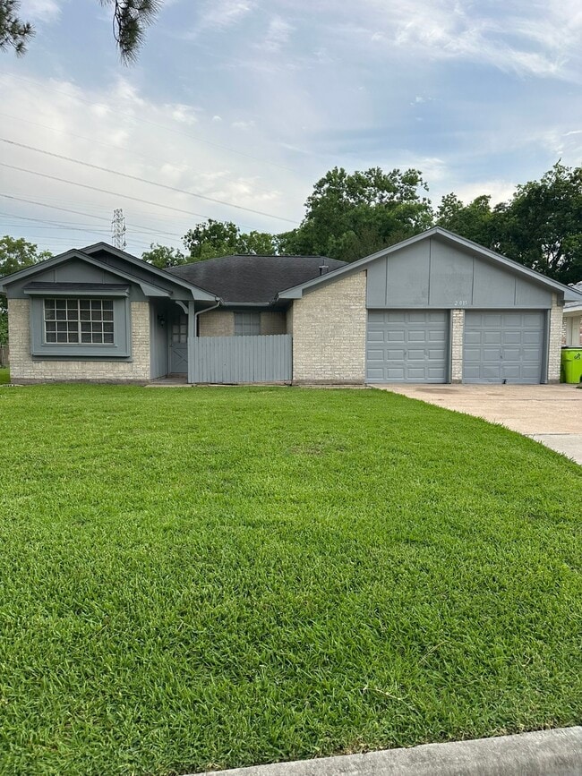 property at 2015 Adams St