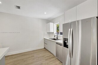 843 SW 20th St in Fort Lauderdale, FL - Building Photo - Building Photo