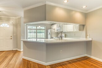 6924 Fairfax Dr in Arlington, VA - Building Photo - Building Photo