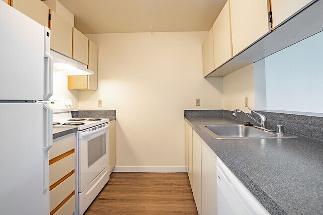 Elliott Place in Seattle, WA - Foto de edificio - Building Photo