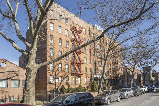 359 Ovington Avenue in Brooklyn, NY - Foto de edificio - Building Photo