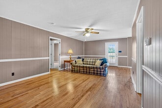 259 Shoreline Dr in New Bern, NC - Building Photo - Building Photo
