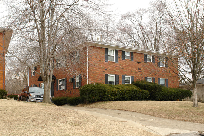 3017 Pamela Way in Louisville, KY - Foto de edificio - Building Photo