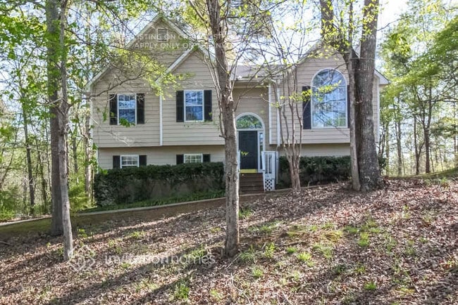 property at 1718 Independence Dr