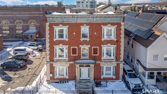 35 Butler Ave in Bridgeport, CT - Building Photo