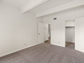 La Vida Buena Apartments in Albuquerque, NM - Building Photo - Building Photo