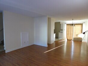 1104 Karen Dr in New Bern, NC - Building Photo - Building Photo
