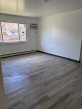 595 Wagner Dr, Unit 22 in Battle Creek, MI - Foto de edificio - Building Photo