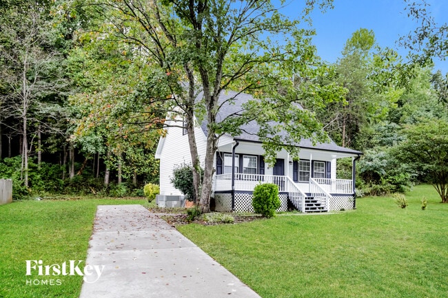 3808 Spring Branch Dr in Winston-Salem, NC - Foto de edificio - Building Photo