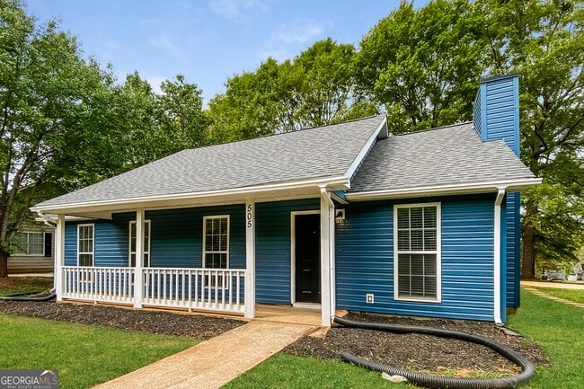 property at 505 Rosehill Dr