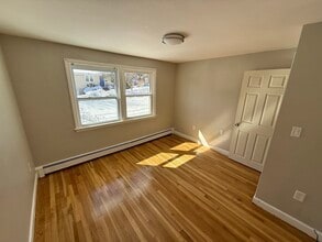 252 Mechanic St in Canton, MA - Building Photo - Building Photo