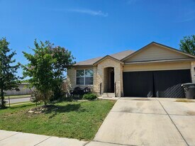 6935 Quantum Loop in San Antonio, TX - Building Photo