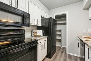 Terrace Oaks in Greensboro, NC - Building Photo