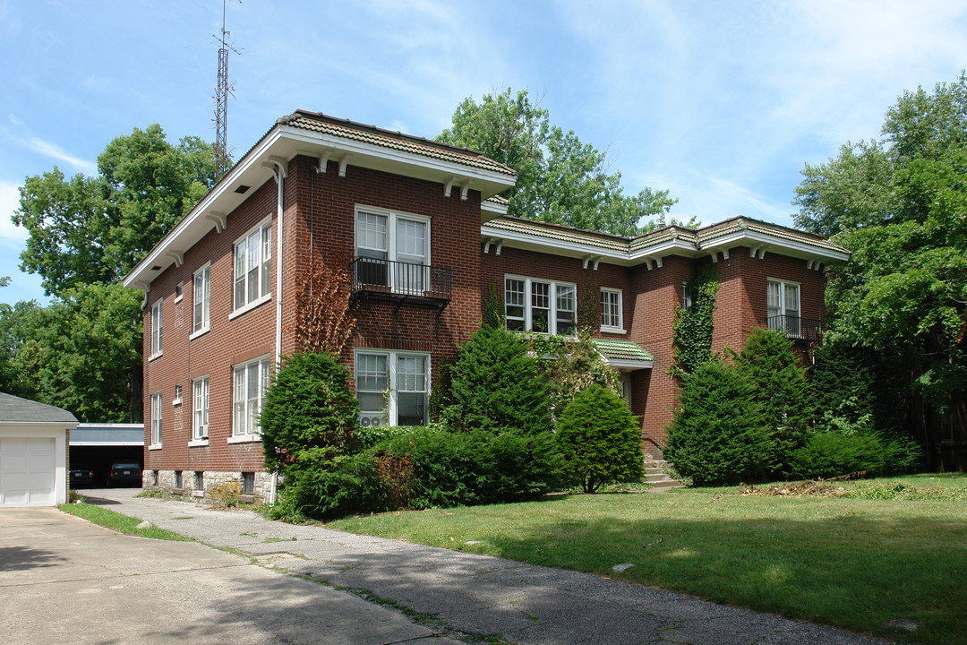 908 Richmond Rd in Lexington, KY - Building Photo