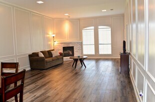 13333 Fall Manor Dr in Dallas, TX - Building Photo