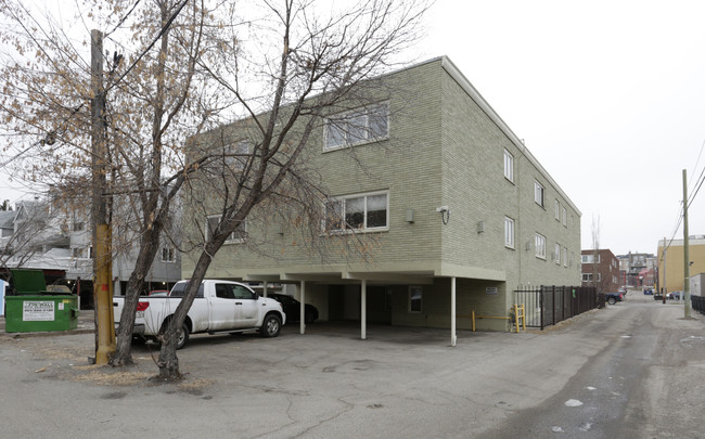 1712 13th St SW in Calgary, AB - Building Photo - Building Photo