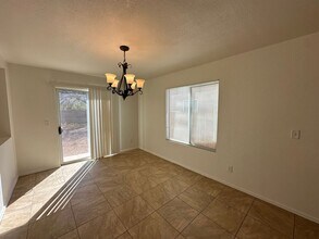 6279 S Earp Wash Ln in Tucson, AZ - Foto de edificio - Building Photo