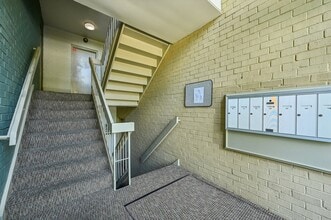 Ruxton Village Apartments in Baltimore, MD - Foto de edificio - Building Photo