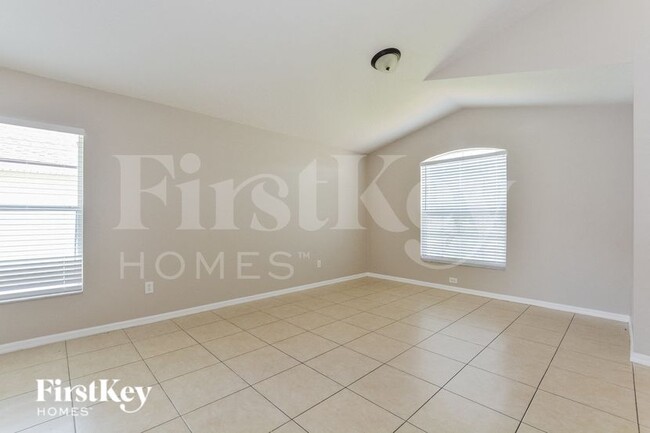 5216 Sunset Canyon Dr in Kissimmee, FL - Foto de edificio - Building Photo