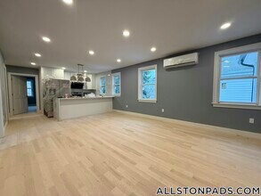 8 Brentwood St in Boston, MA - Building Photo - Building Photo