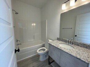 861 Massachusetts Ave in Bentonville, AR - Building Photo - Building Photo