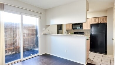 8020 Braesmain Dr in Houston, TX - Building Photo - Building Photo