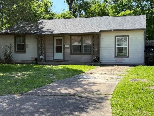 6110 Sherwood Dr in Houston, TX - Building Photo