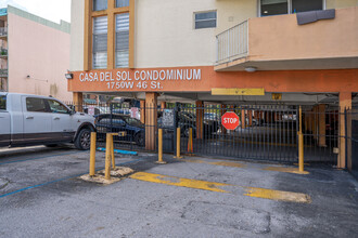 Casa Del Sol Condominiums in Hialeah, FL - Building Photo - Building Photo