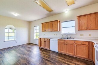 1644 Co Rd 139 in Hutto, TX - Building Photo - Building Photo