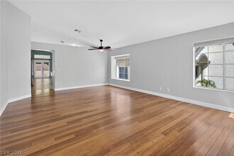 405 Crater Ct in Henderson, NV - Building Photo - Building Photo