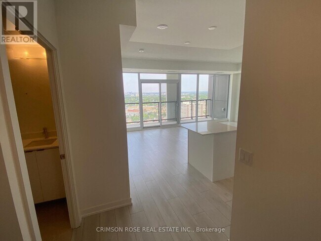 55 Duke St W in Kitchener, ON - Building Photo - Building Photo