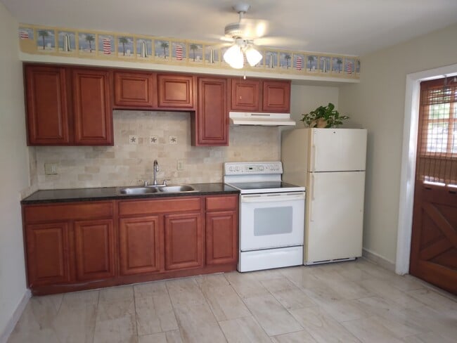 27681 Okeana St, Unit 4