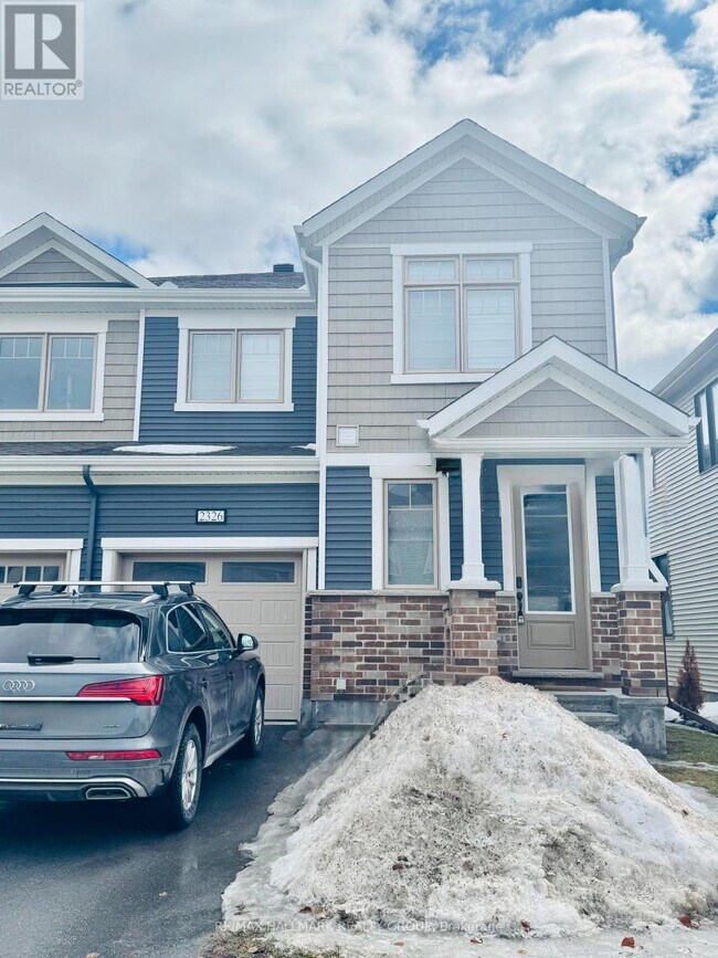 2326 Watercolours Way in Ottawa, ON - Building Photo - Building Photo