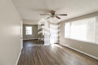 103 Donald Dr in Warner Robins, GA - Foto de edificio - Building Photo