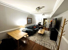 418 S Regester St in Baltimore, MD - Building Photo