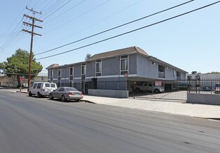 Willray Apartment in Panorama City, CA - Building Photo - Building Photo