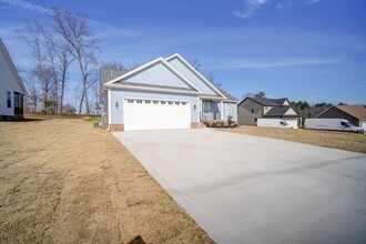 425 Truth Ln in Lyman, SC - Building Photo - Building Photo